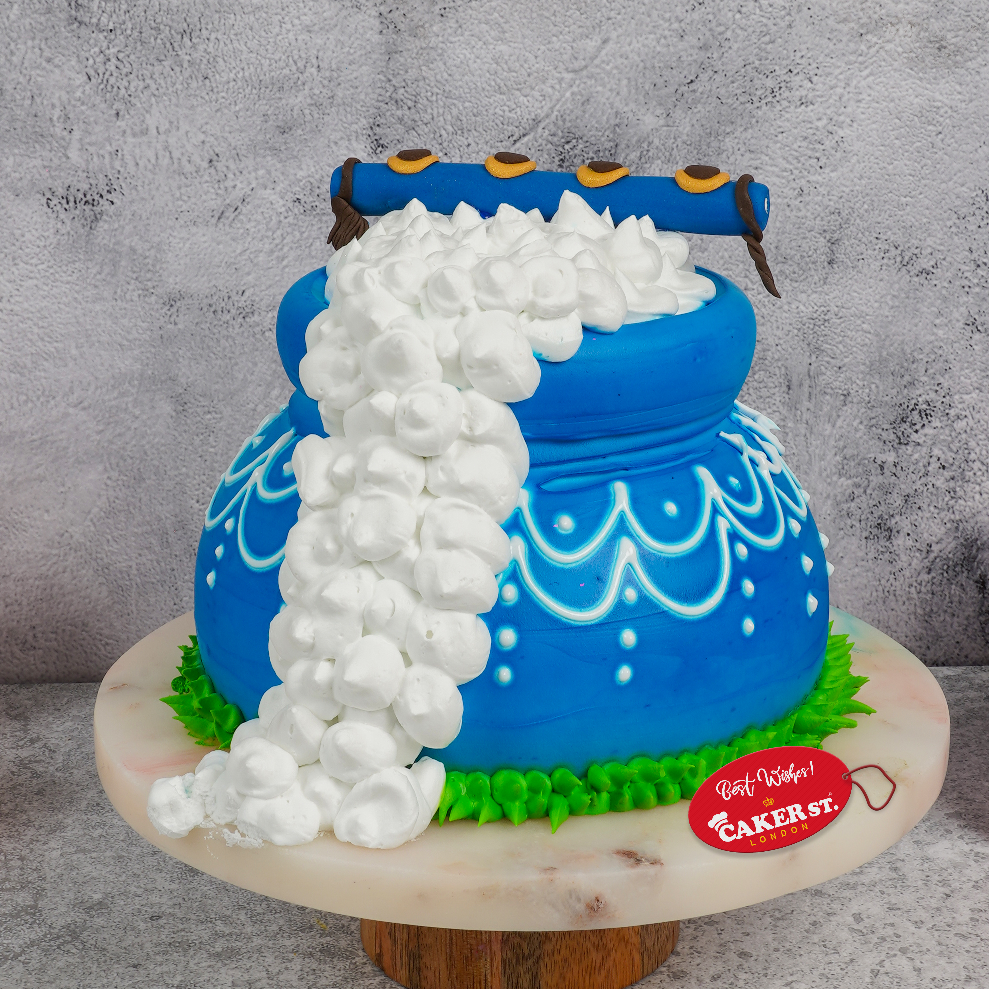 Janmashtami Pot & Flute Birthday Cake