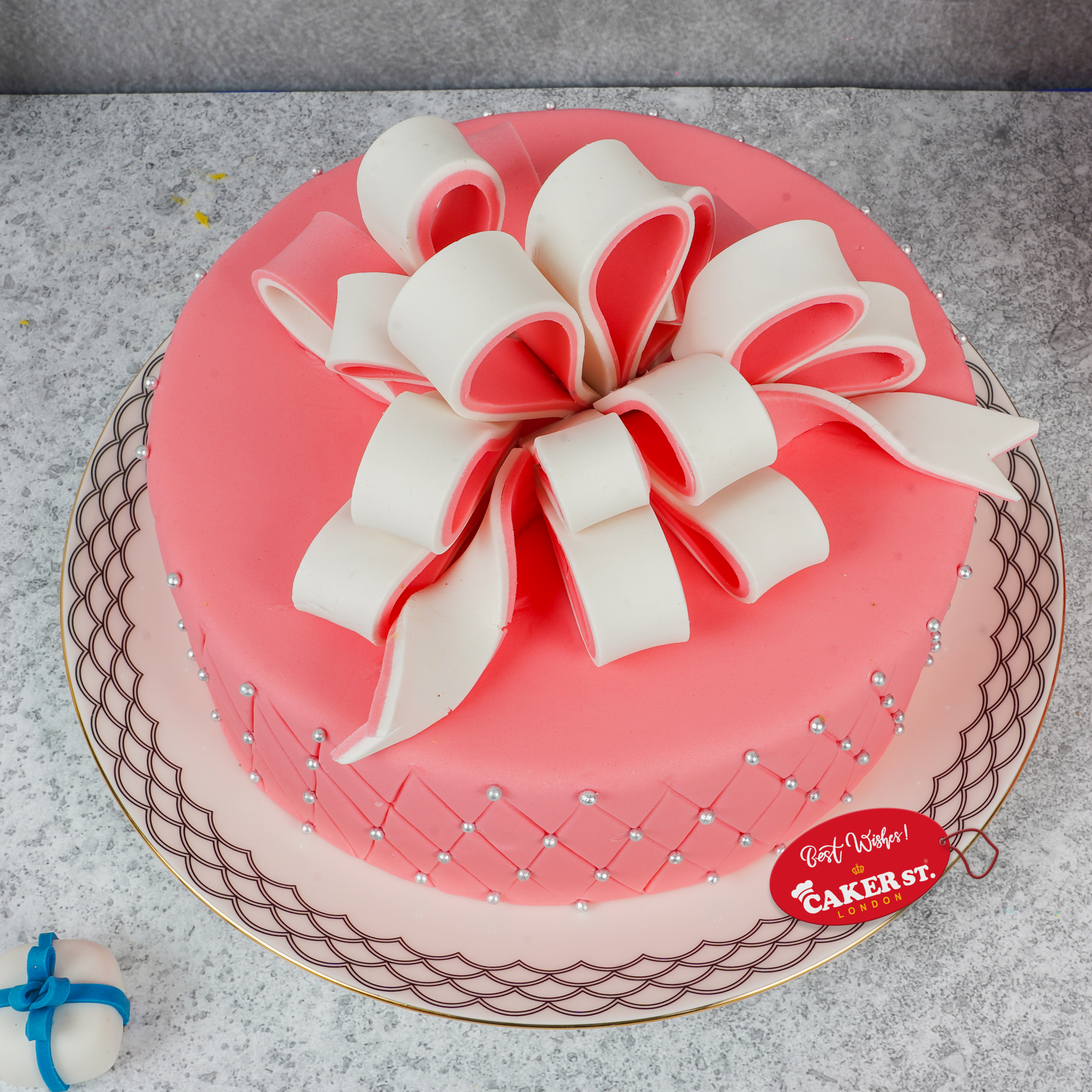 Elegant Bow Birthday Cake For Her